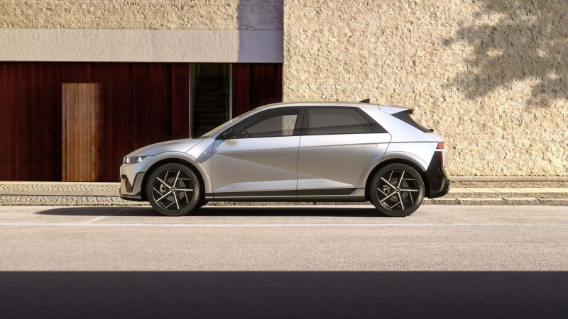 Hyundai Ioniq 5 2027: Більше «очей», 5G та ніякої плутанини в прайсах