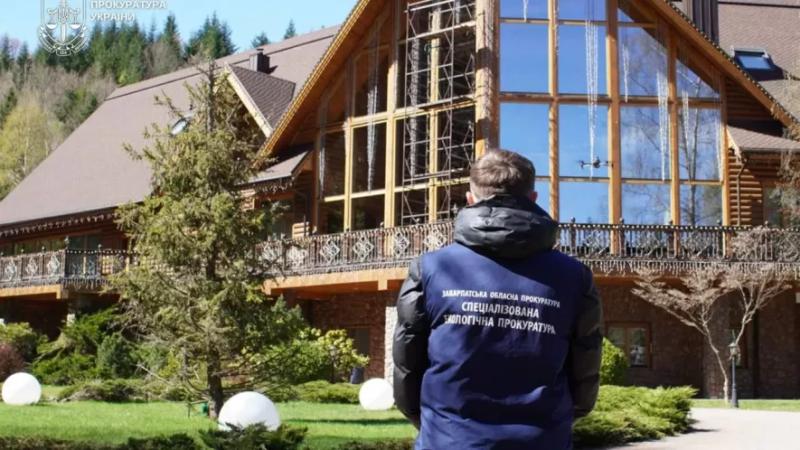 Дача Медведчука на 220 га державного лісу - шістьом посадовцям оголосили підозру