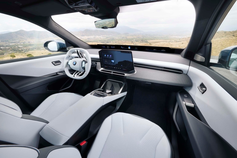 BMW iX3 LWB: 919 км ходу, 800 вольт та &laquo;мізки&raquo; від DeepSeek