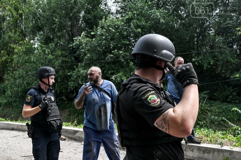 У Запоріжжі ворог атакував підприємство з доставки води: кількість постраждалих зросла до 11 осіб, - ФОТО