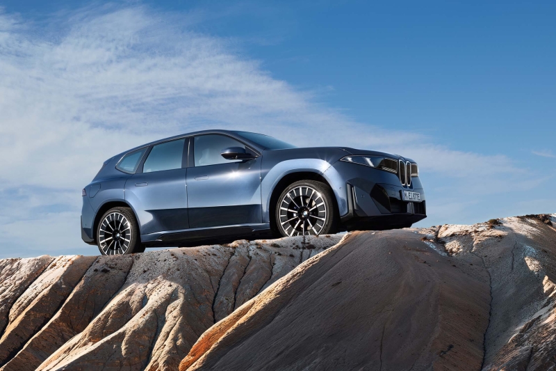 BMW iX3 LWB: 919 км ходу, 800 вольт та &laquo;мізки&raquo; від DeepSeek
