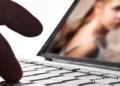 Рада підтримала закон про декриміналізацію порноконтенту між дорослими