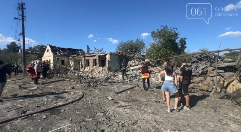 Ворог завдав чотирьох ударів КАБами по Запоріжжю: зруйновано приватний будинок, - ФОТО