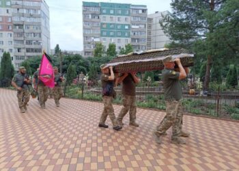 Сум’яни попрощалися із двома захисниками