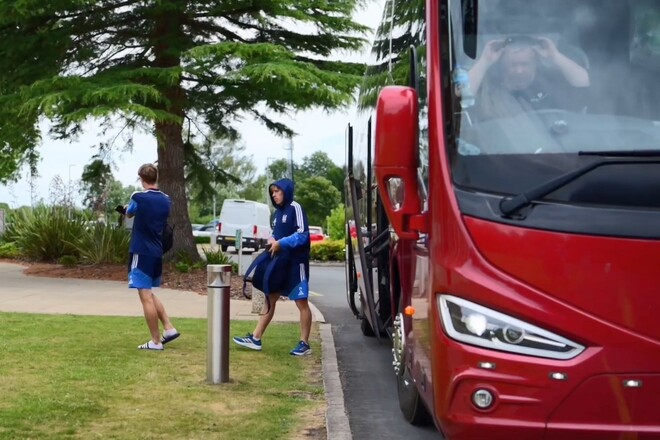 ВІДЕО. Збірна U-19 переїхала до Честеру для підготовки до півфіналу ЧЄ-2026