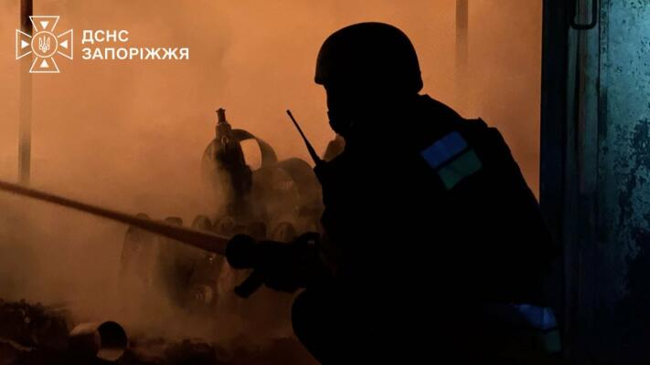 У Запорізькому районі через російські обстріли за добу виникло дев'ять пожеж