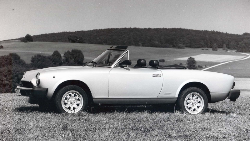 Fiat 124 Sport Spider: Як італійський стиль підкорив Америку та став легендою ралі