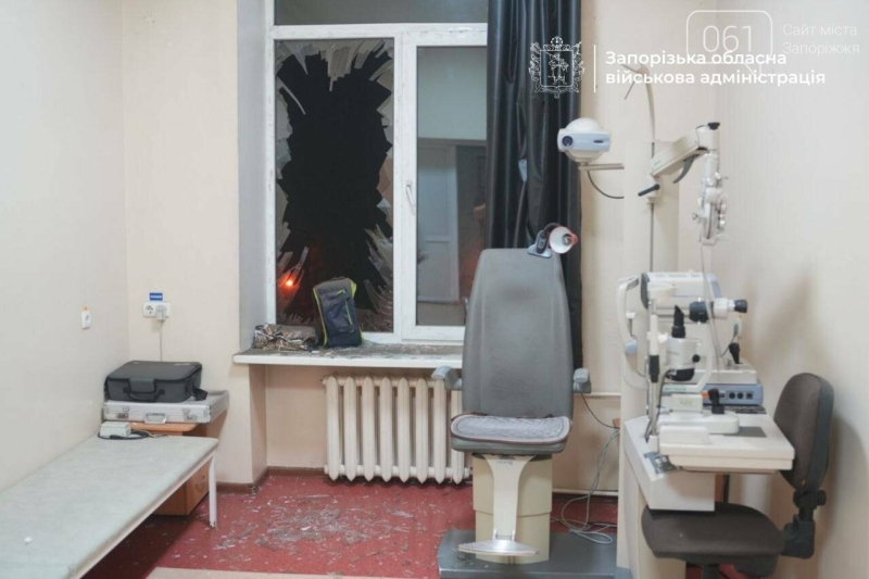 Ворожий дрон вдарив по лікарні у Запоріжжі