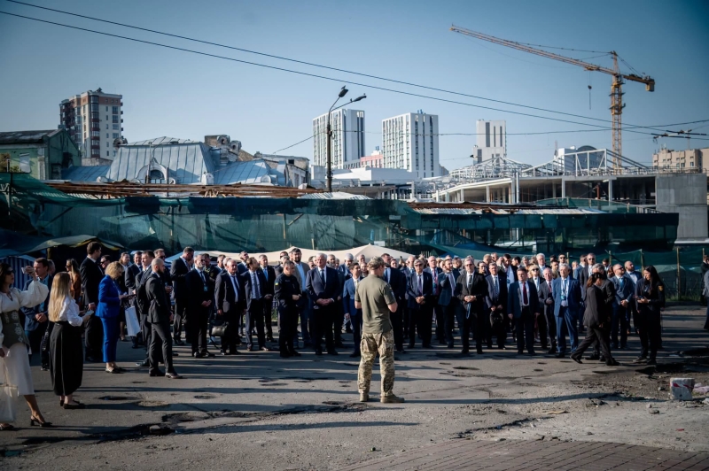 Очільник МЗС Молдови на власні очі побачив російський терор у Києві