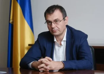 Будівля банківської установи в центрі міста