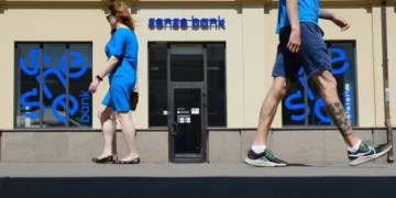 Будівля Національного банку України в центрі Києва