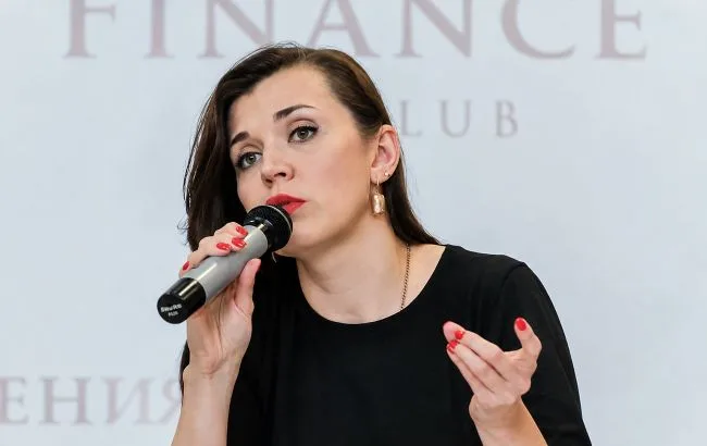 Будівля Сенс Банку в центрі міста