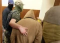 Будівля територіального центру комплектування вночі
