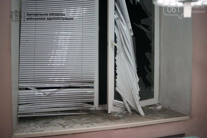 Ворожий дрон вдарив по лікарні у Запоріжжі