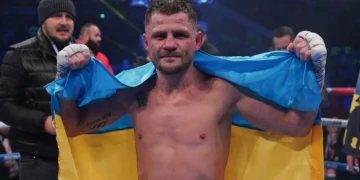 Денис Берінчик готується до бою в рингу