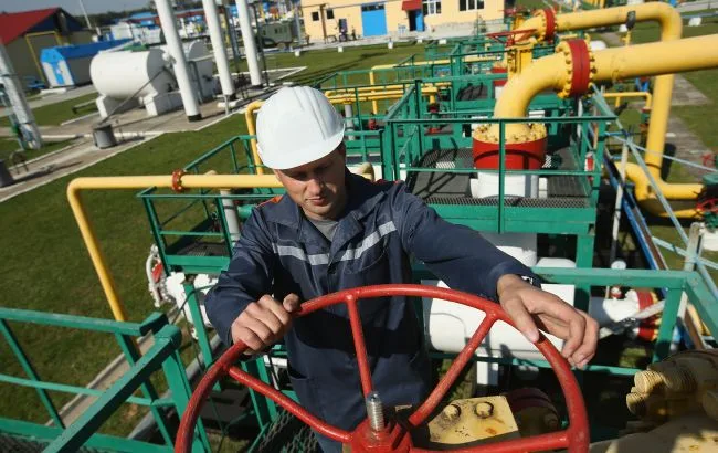 Газова свердловина на видобувному майданчику України