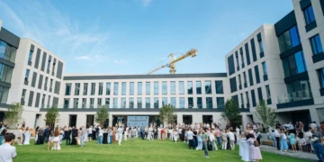 Лабораторія з біотехнологічним обладнанням у школі