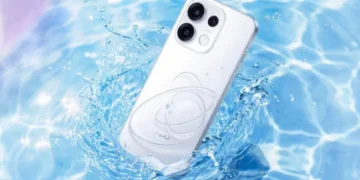 Лінійка смартфонів OPPO Reno16 на столі
