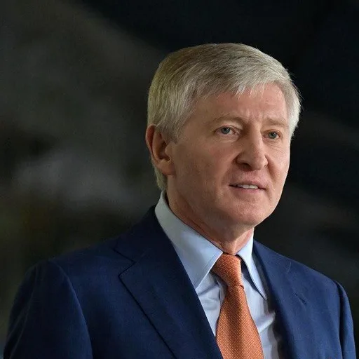 Логістичний склад з автоматизованими сортувальними лініями