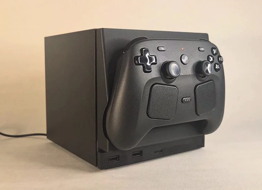 Модульна передня панель Steam Machine з вбудованим зарядним портом