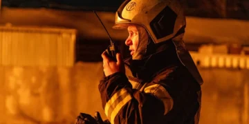 Наслідки нічного удару безпілотника по житловому будинку