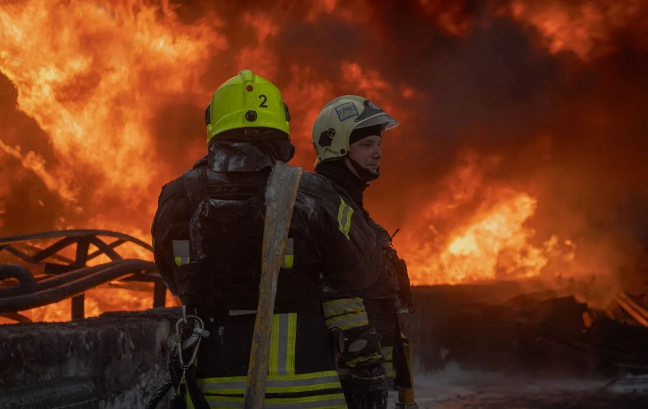 Наслідки ракетного удару по промисловому об'єкту