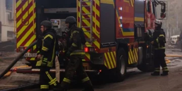 Наслідки ракетного удару по промисловому об'єкту