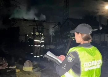 Наслідки удару дрона по житловому будинку