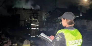Наслідки удару дрона по житловому будинку