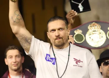 Олександр Усик готується до наступного поєдинку