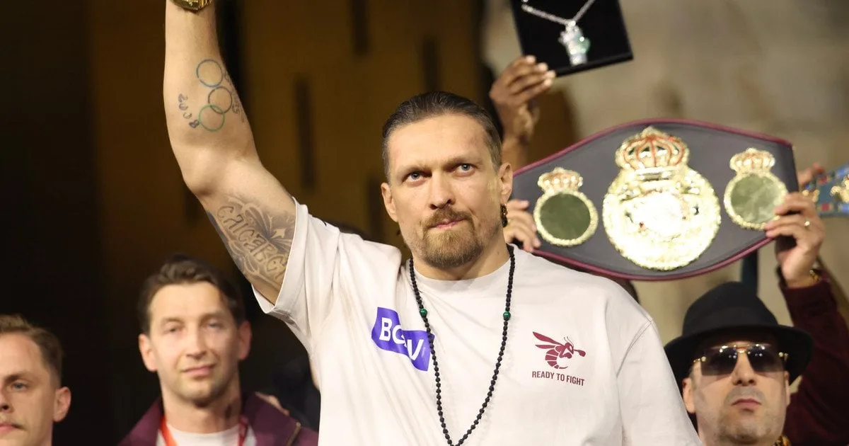 Олександр Усик готується до наступного поєдинку