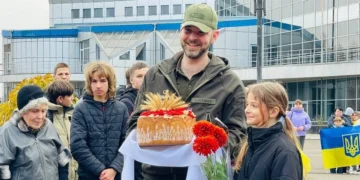 Портрет військового морської піхоти в формі