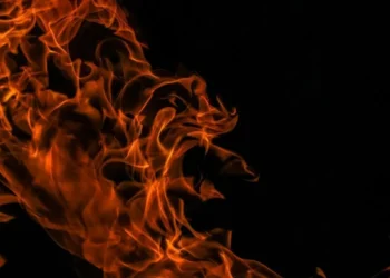 Пошкоджена автозаправна станція після удару дрона