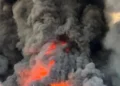 Пошкоджені будинки після детонації боєприпасів у селі