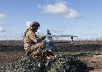 Пошкоджені цехи оборонного підприємства після нічної атаки