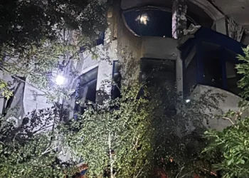 Пошкоджений житловий будинок після атаки на Одесу