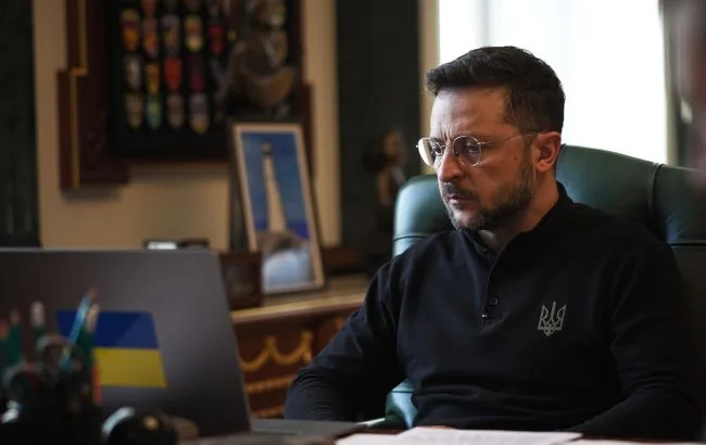 Президент на нараді з командуванням ЗСУ на фронті