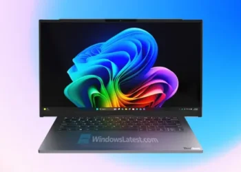 Прототип ноутбука з висувною OLED-панеллю