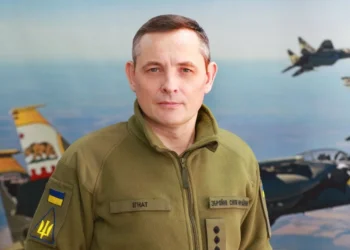 Пускова установка ракет протиповітряної оборони на позиції