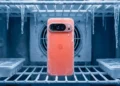 Смартфон Google Pixel 11 Pro на тестовому стенді