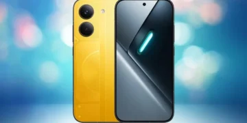 Смартфон Poco з великим акумулятором крупним планом