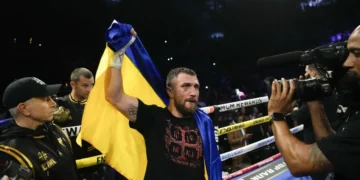 Василь Ломаченко готується до повернення на ринг