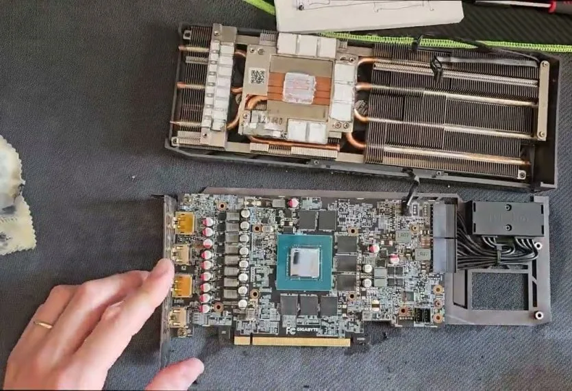 Забута захисна плівка на термопрокладках Gigabyte RTX 3070 показала слабкі місця контролю якості