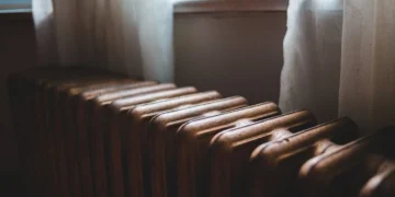 Зруйнована теплотраса на окупованій території
