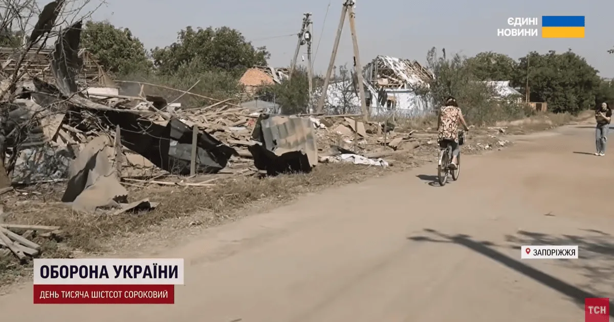 Зруйновані будинки в прифронтовому селищі