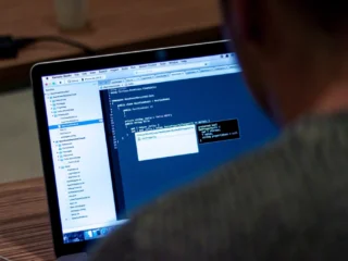 Чому бізнес обирає Python і FastAPI для швидких сайтів