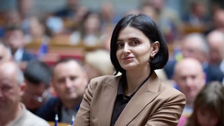 Чому державний борг України наближається до критичної позначки понад 114% ВВП