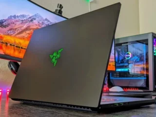 Чому топовий ноутбук Razer Blade 16 з RTX 5080 вийшов з ладу за тиждень