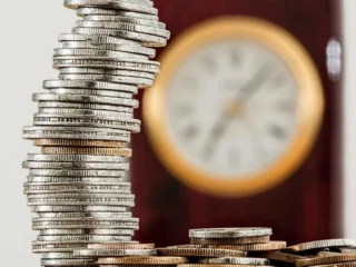 Чому західні пенсіонери все частіше витрачають гроші дітей на подорожі та задоволення
