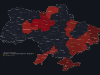 Серія нічних атак дронів по Києву показує зміну тактики росіян